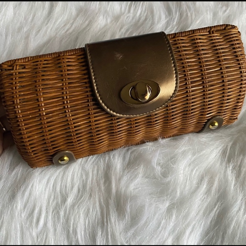 Vintage wicker clutch